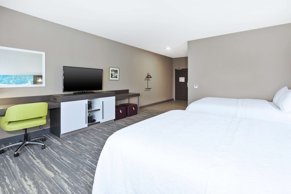 Room, 2 Queen Beds, Accessible - Photo 1