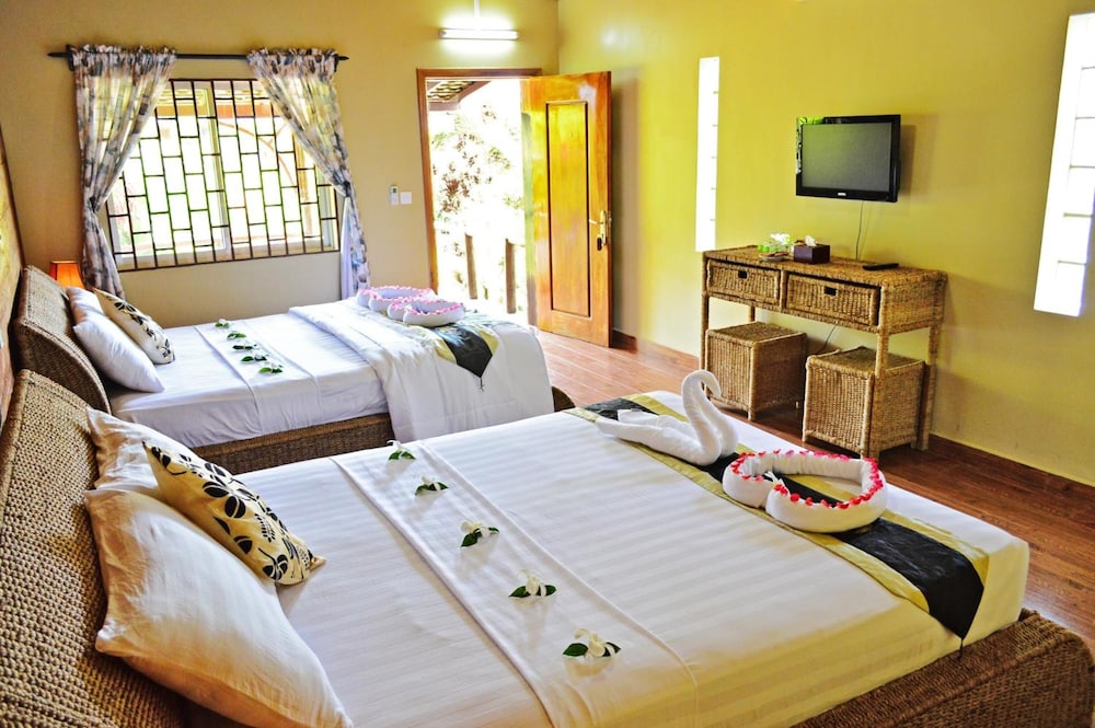 Family Bungalow, 1 Bedroom, Garden View photo 3