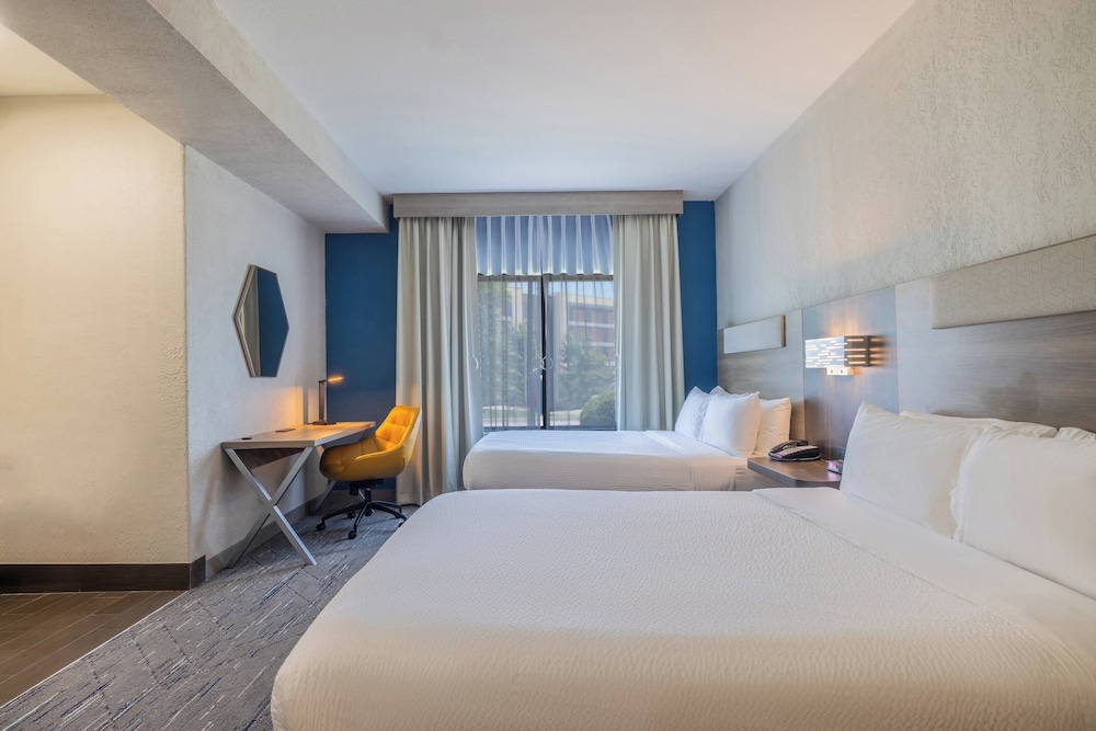 Suite, 2 Queen Beds, Accessible (Mobility, Roll-In Shower) photo 1