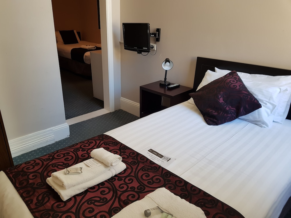 Twin Room 2