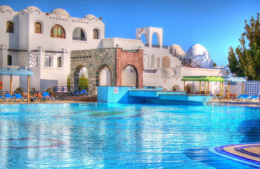 Standard Room, Pool View - Photo 7