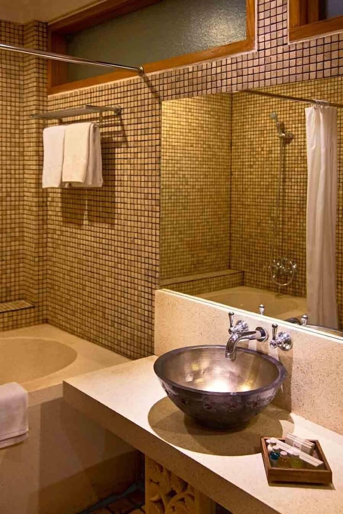 Deluxe Room (Corner) photo 2