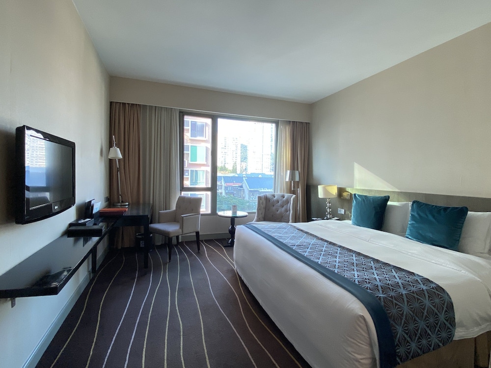 Superior Room, 1 King Bed, City View - Photo 1