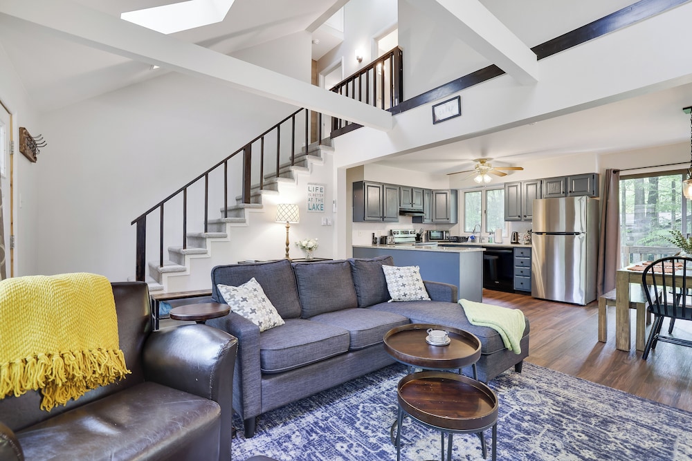 House, 4 Bedrooms, Balcony