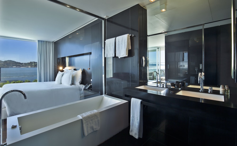 Premier Suite (Diplomatic) - Photo 5