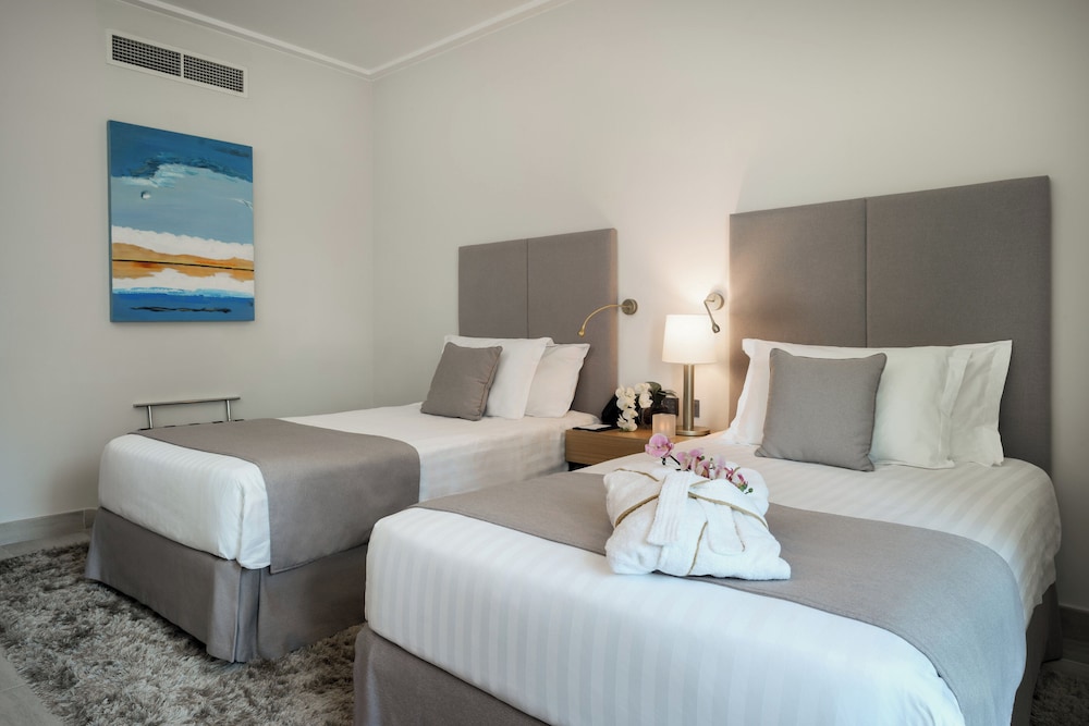 Executive Room, 3 Bedrooms, City View (Residence) - Photo 7
