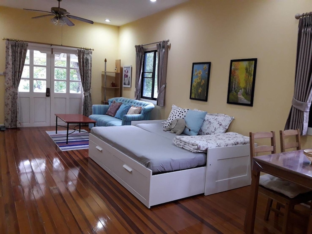 Family Villa, 2 Bedrooms, Garden View, Poolside photo 2