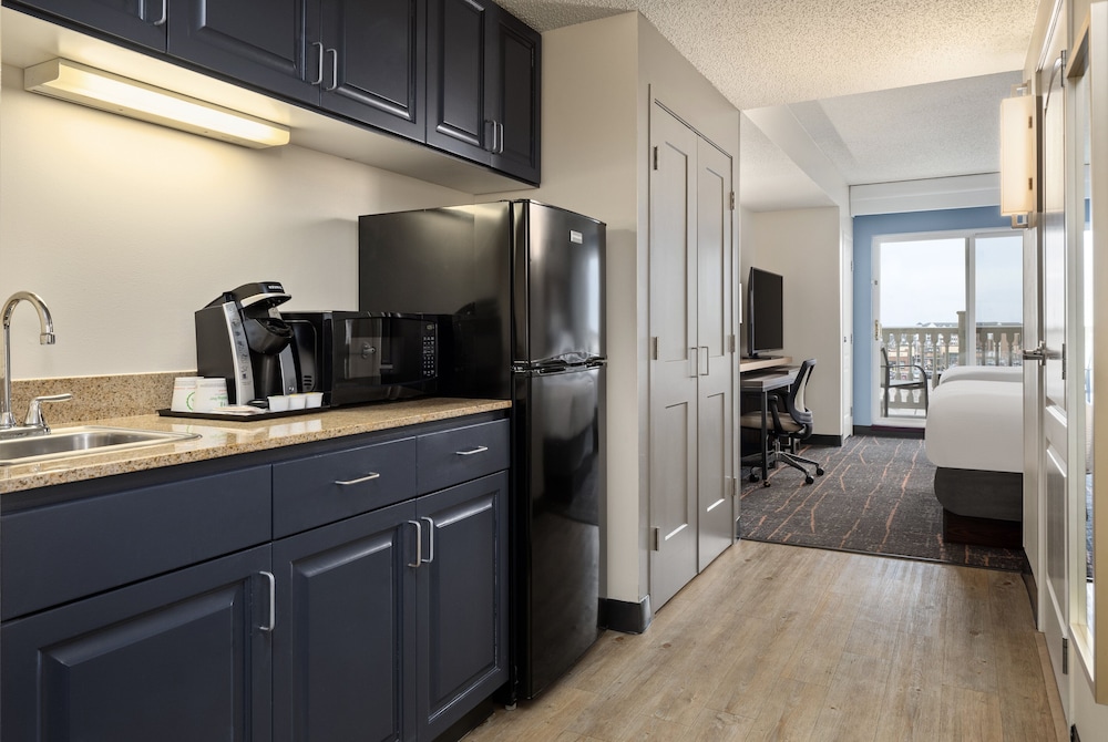 Suite, 2 Queen Beds (Additional Living Area) - Photo 1