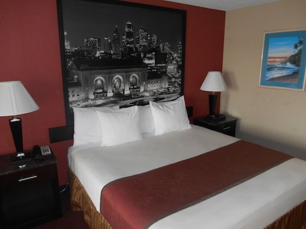 Standard Room, 2 Queen Beds - Photo 3