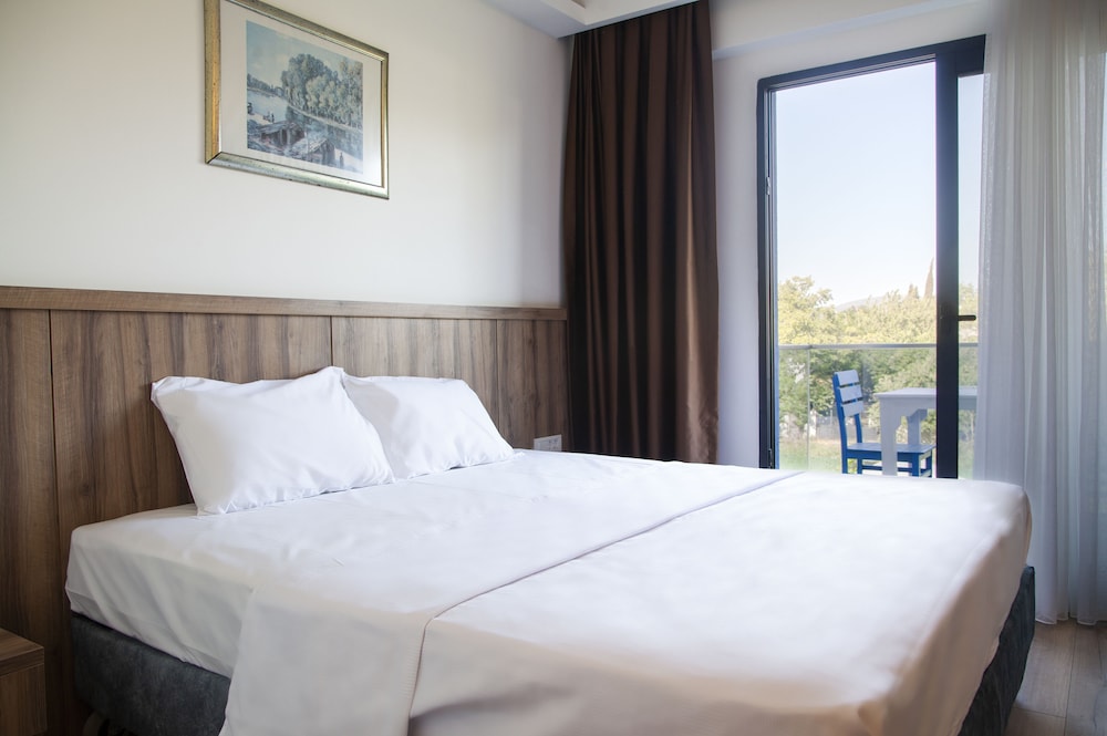 Standard Double Room - Photo 3