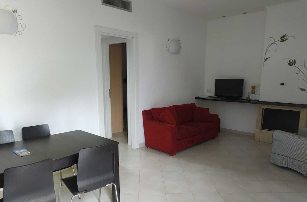 Family Room photo 2