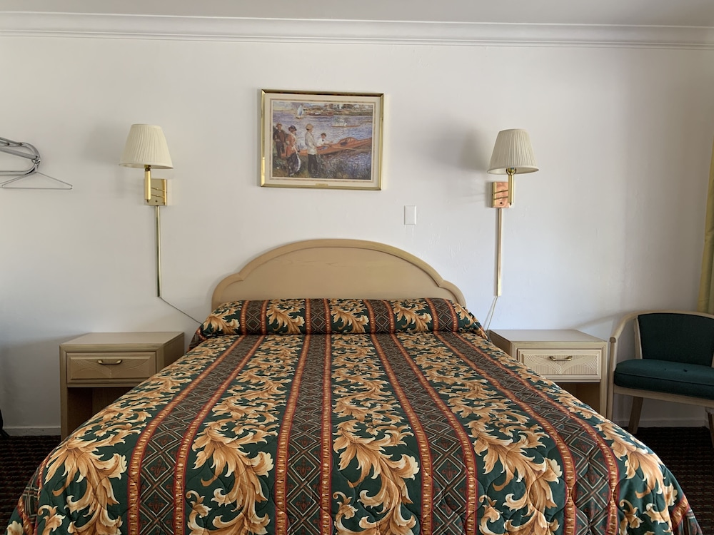 Room, 1 Queen Bed, Non Smoking photo 2