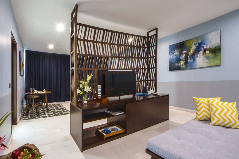 Premier Villa, 1 Bedroom, Sea View (Free Daily Minibar) photo 2