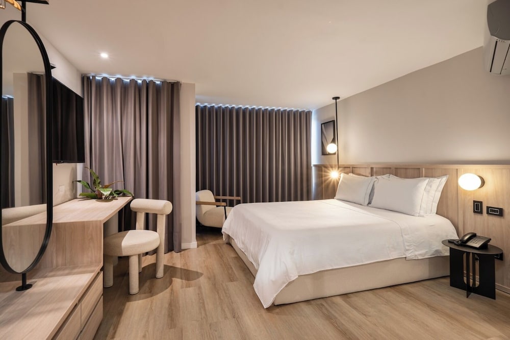 Premium Room, 1 Double Bed - Photo 1