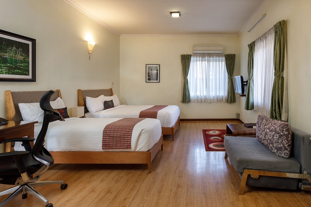 Premier Room