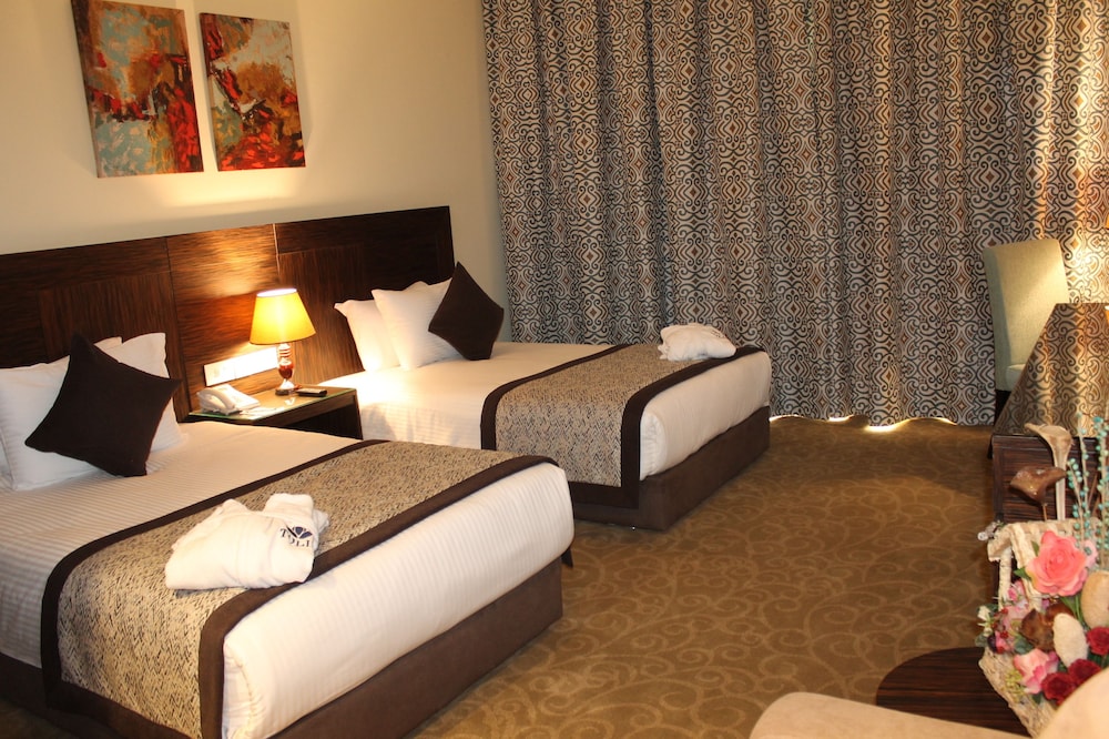 Standard Room (Club View) photo 2