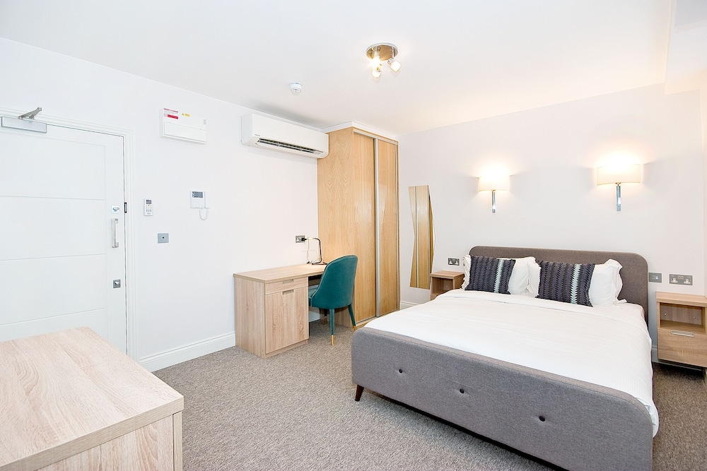 Eldon Chambers Pod 3 photo 2