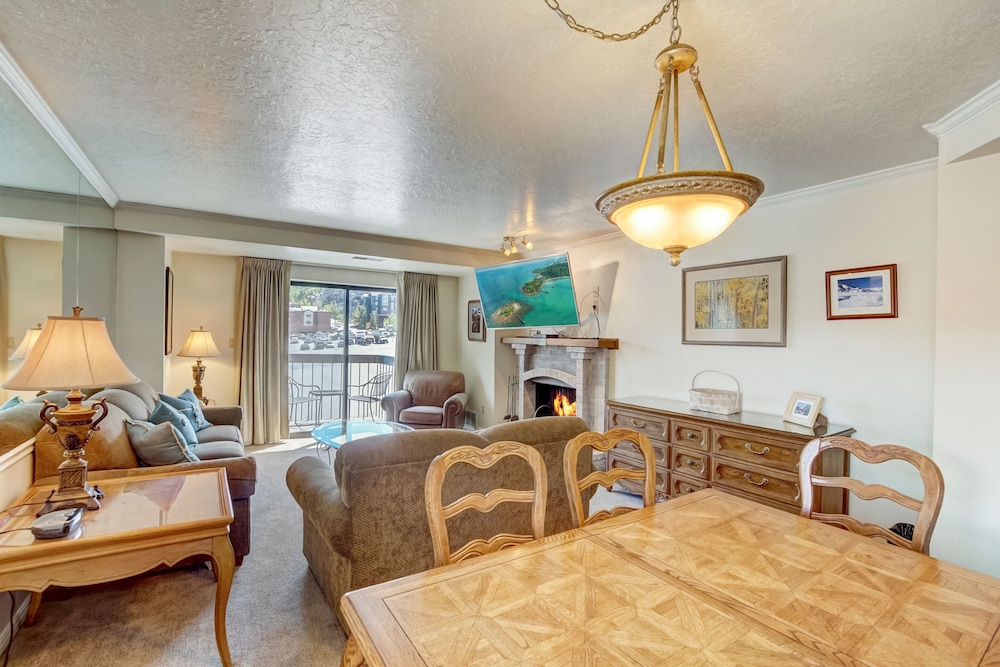1 Bedroom Condominium - Photo 12