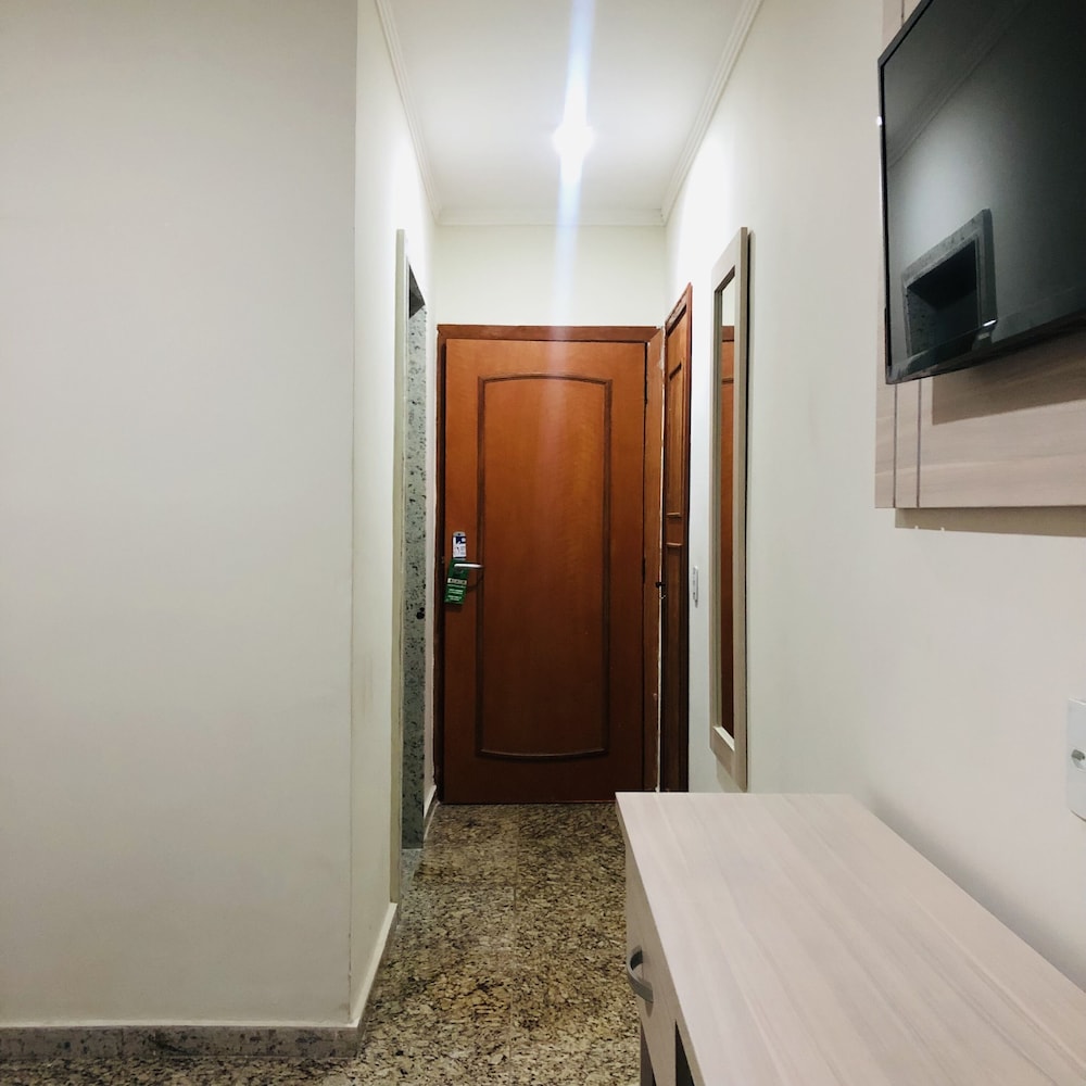 Basic Double Room, Multiple Beds photo 3