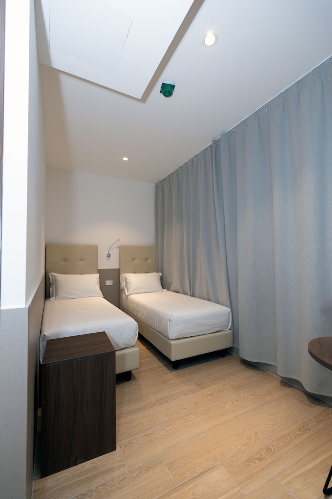 Classic Twin Room