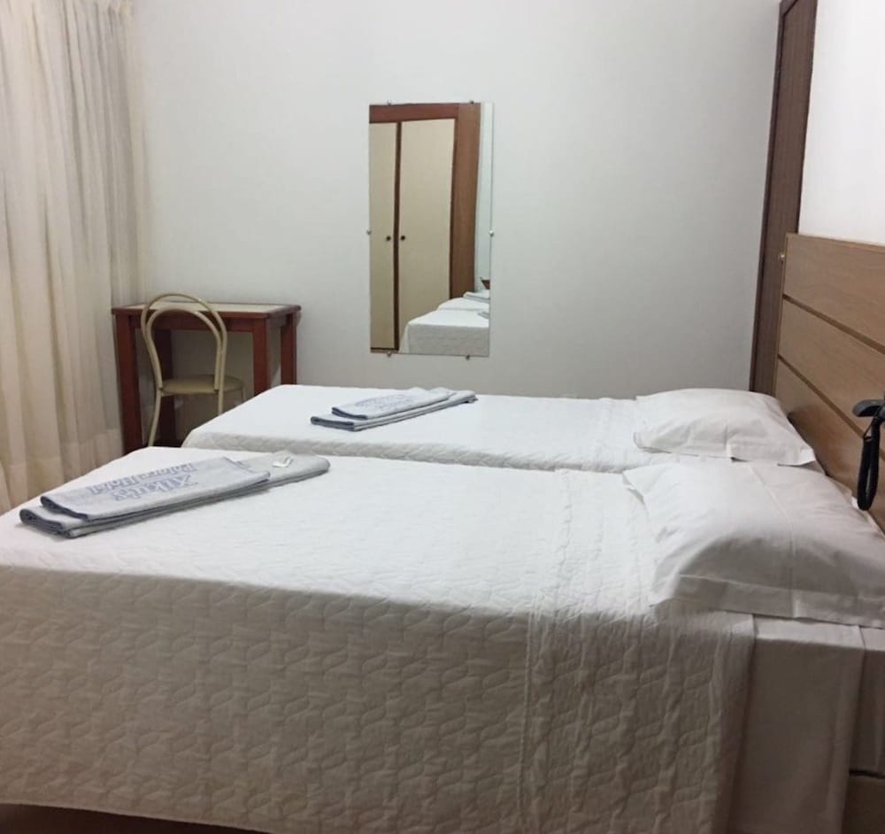 Deluxe Twin Room photo 1
