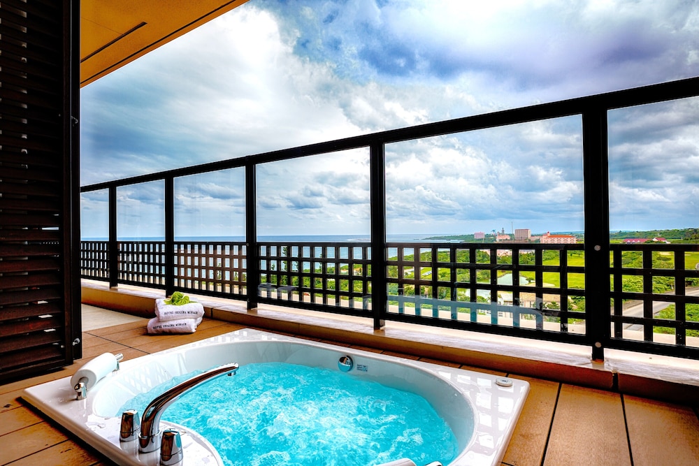 Mirage Floor Deluxe Suite, 1 Bedroom with Lounge Access (Non Smoking) - Photo 7