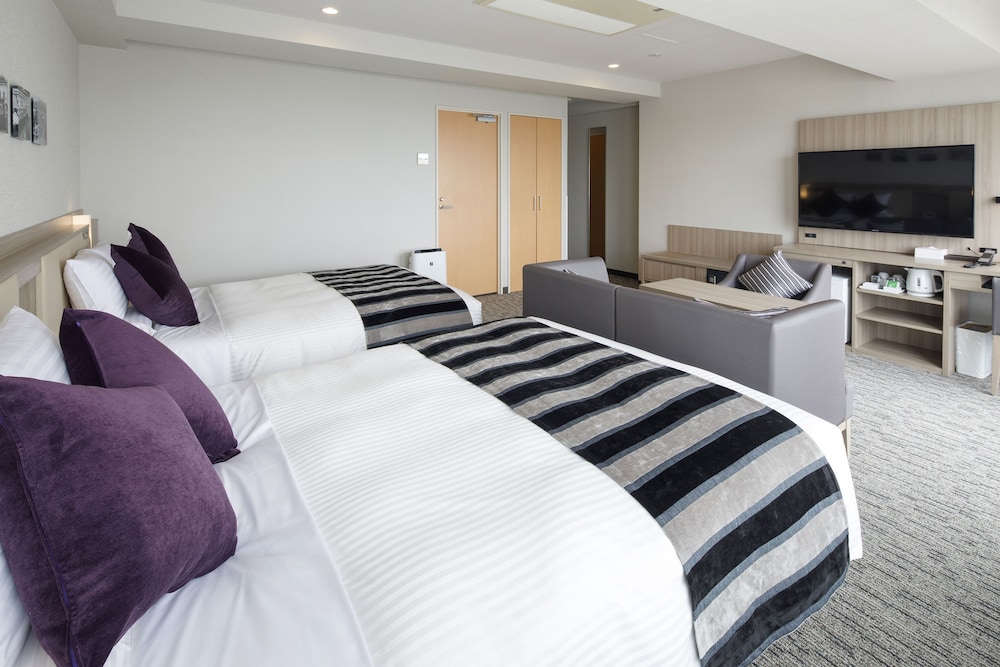 Deluxe Twin Room, Non Smoking (Adult Room Occupancy 4 People) photo 2