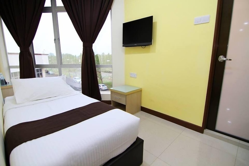 Single Room photo 2