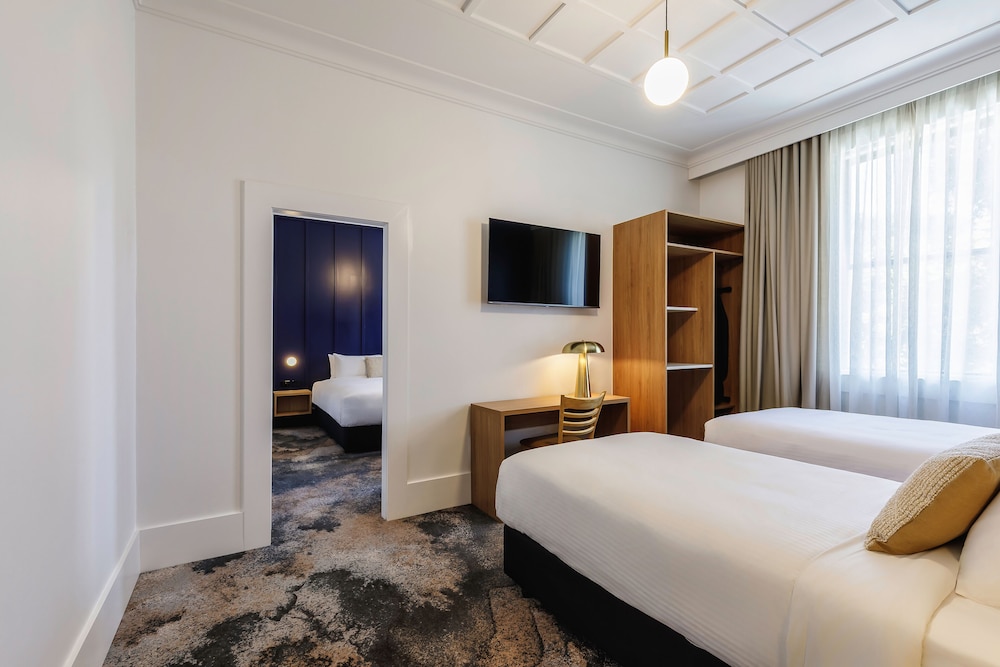 Superior Suite, Multiple Beds, Non Smoking photo 1