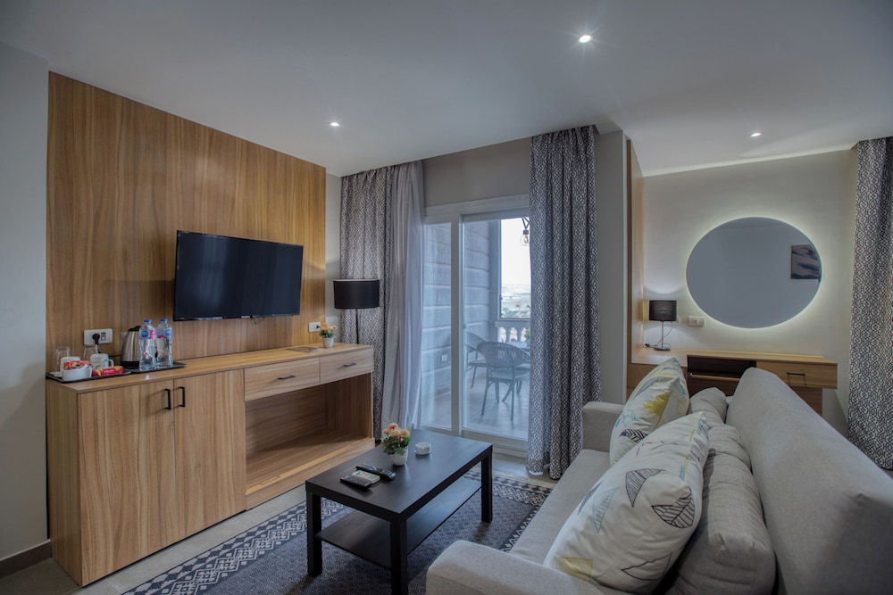 Junior Suite thumbnail 5