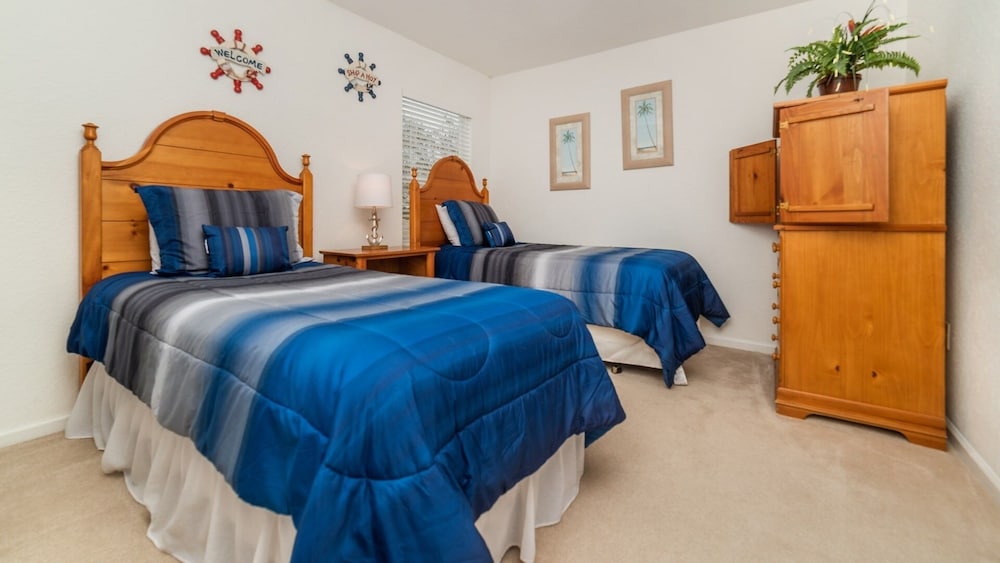 Room (Beachfront King) - Photo 1