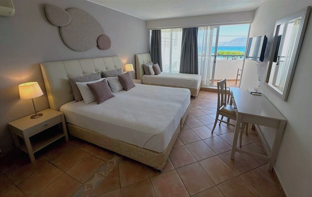 Triple Room - Photo 14