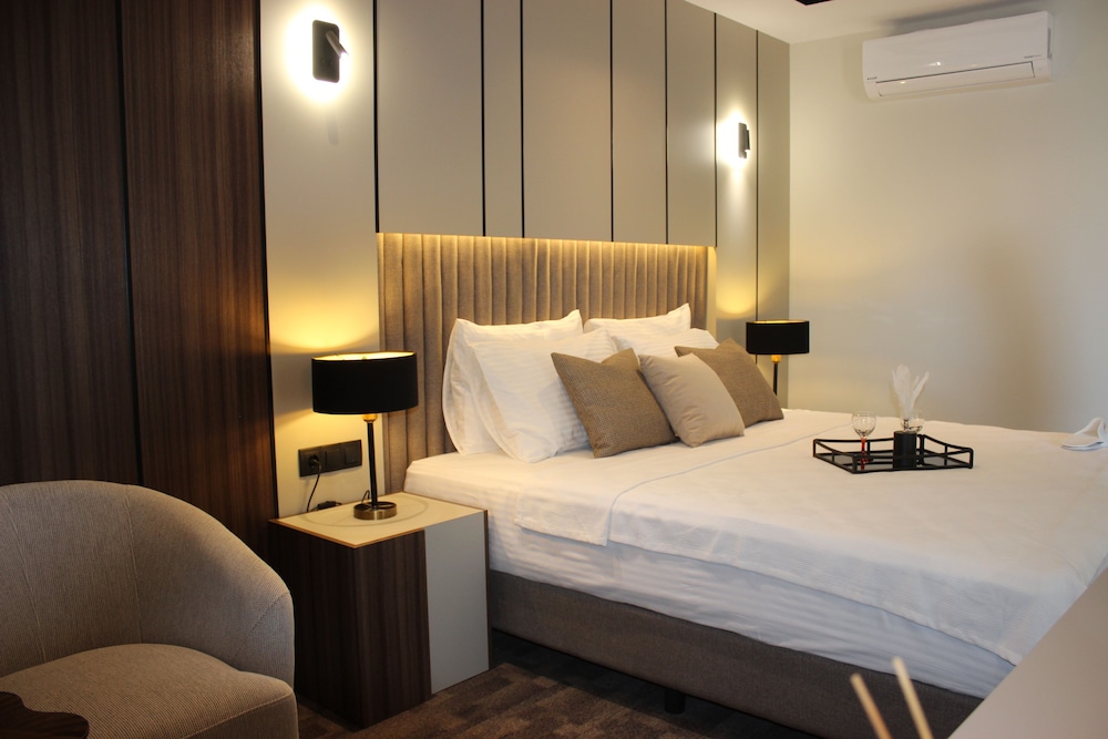 Standard Room - Photo 13