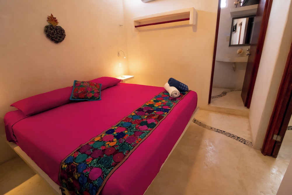 Deluxe Suite, City View