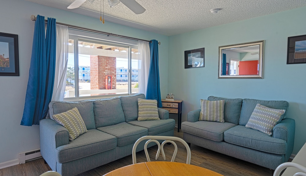 Apartment photo 1