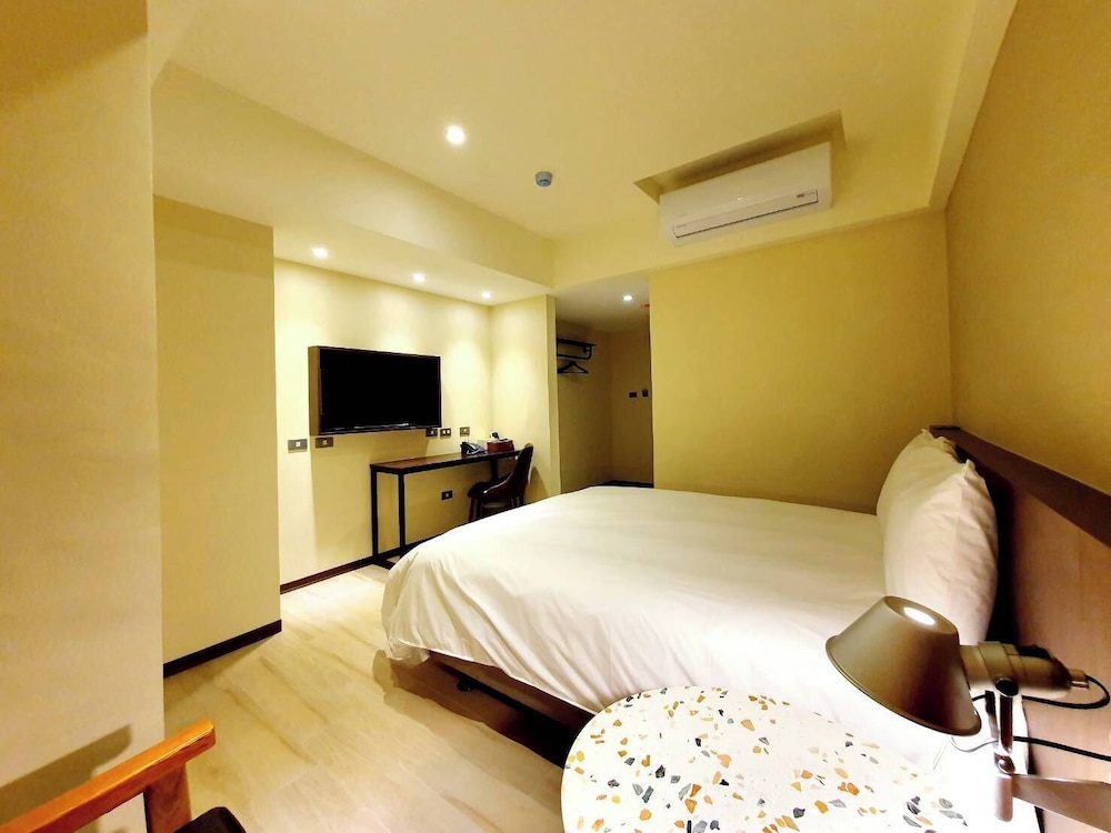 Standard Double Room - Photo 2