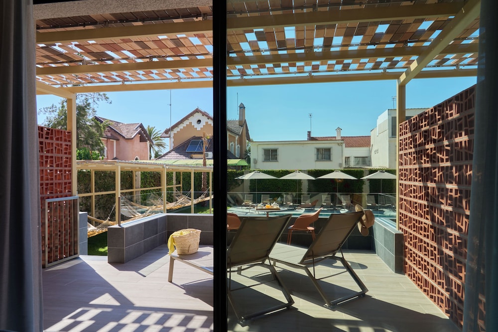 Junior Suite con Jacuzzi y Terraza con vista Piscina - Photo 8