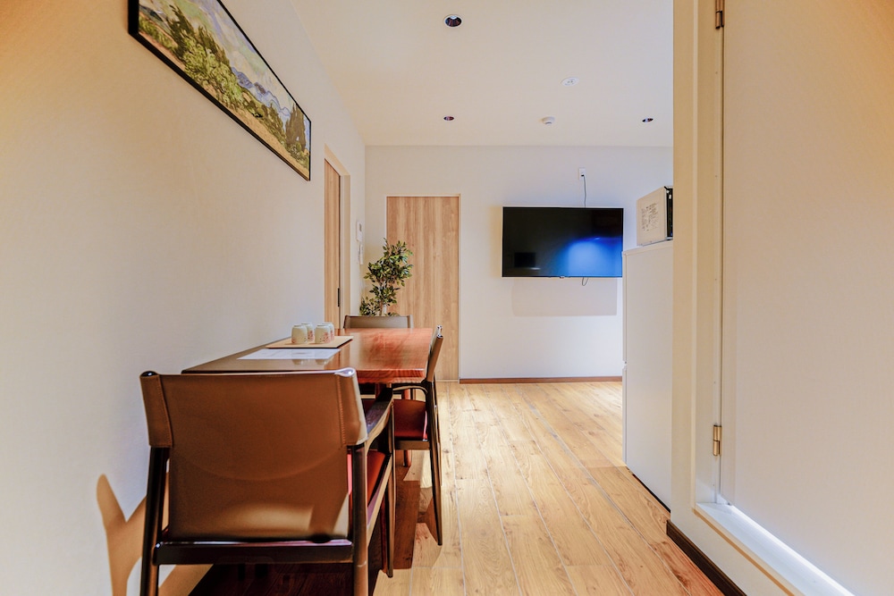 Classic Room, 2 Double Beds, Non Smoking, Private Bathroom