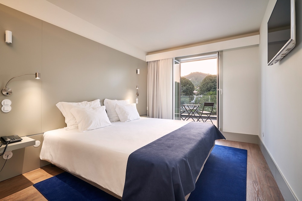 Panoramic Double or Twin Room, Balcony, River View