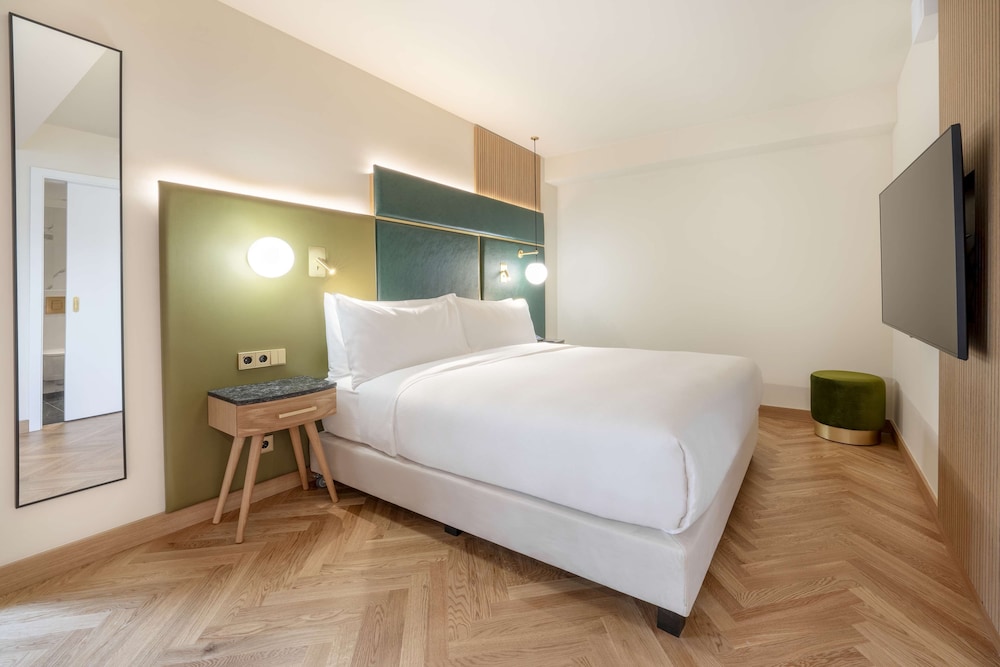 Executive Studio, 1 King Bed (Lounge Access)