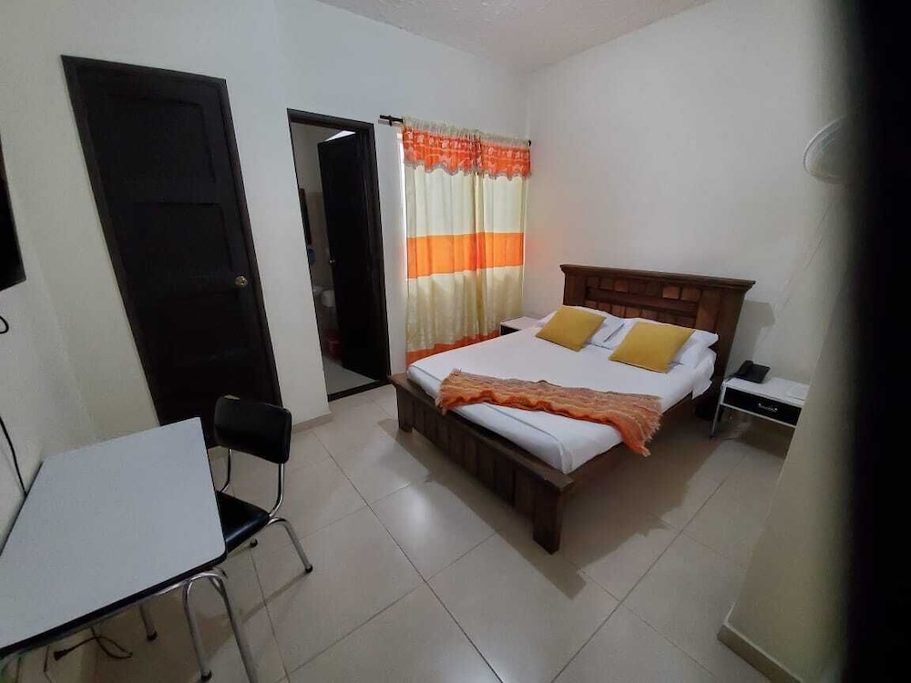Basic Double Room photo 3