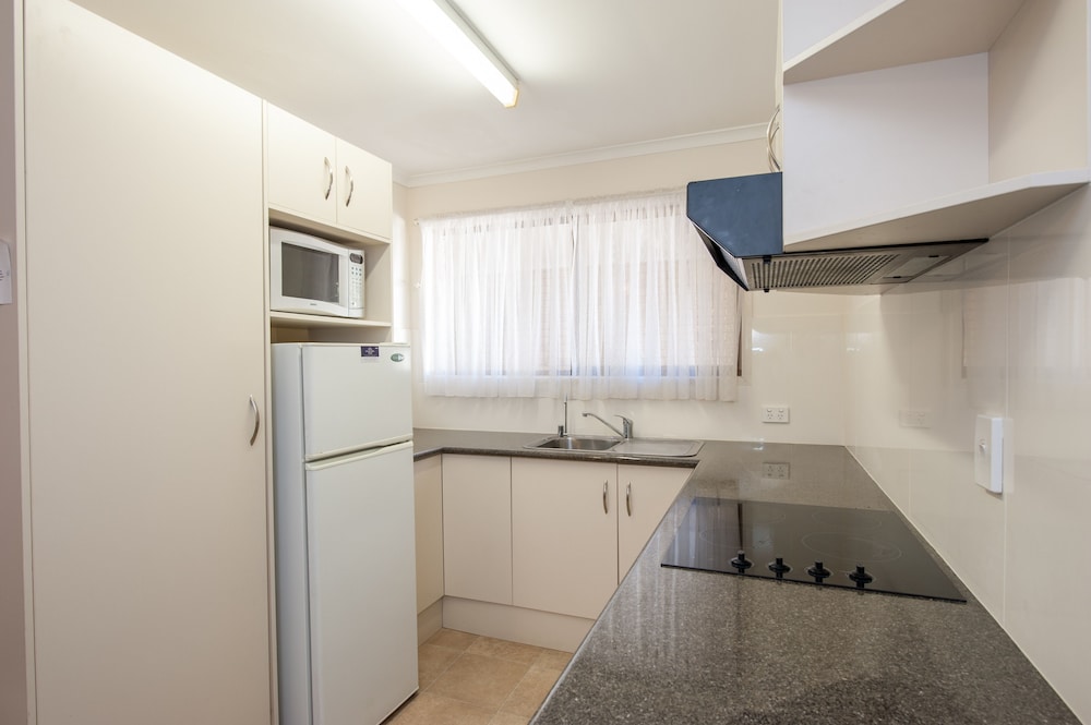 Standard Room, Non Smoking, Kitchen (1 Bedroom Unit Q2S) photo 2