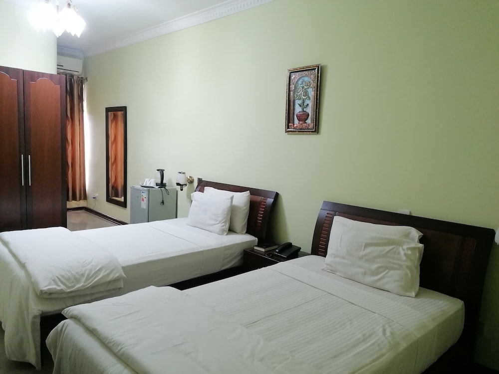 Twin room photo 3