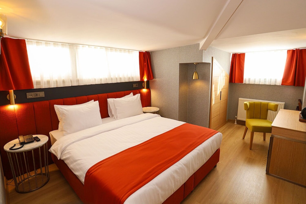 Economy Double Room photo 1
