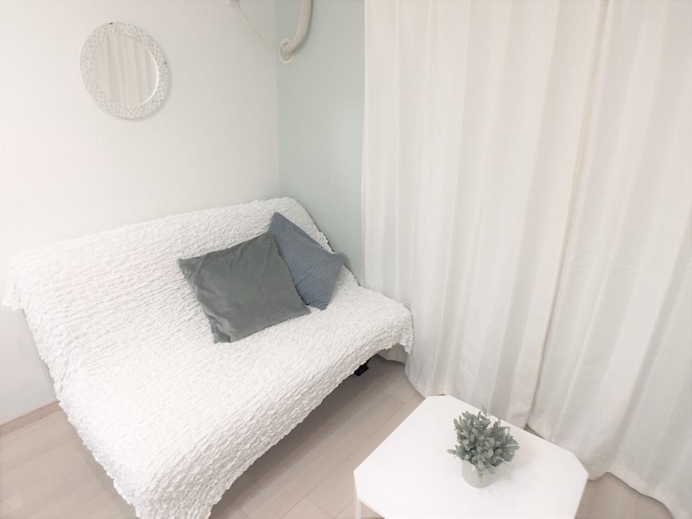 Room (/2) photo 3