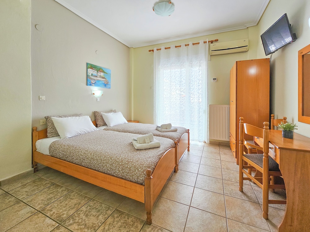 Basic Double Room - Photo 7