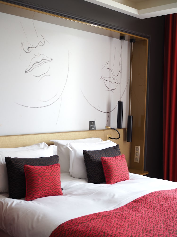 Superior Room, 1 King Bed - Photo 4