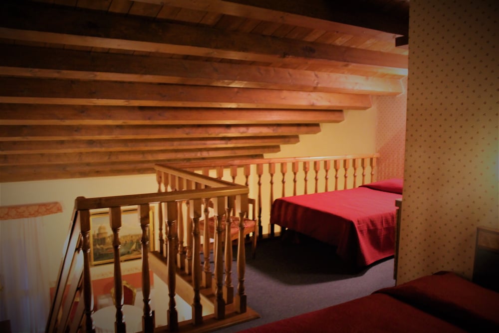 Romantic Studio Suite (Master) photo 3