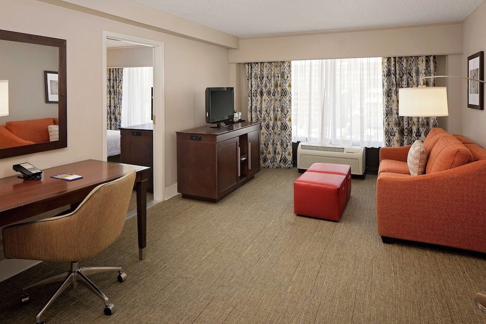 2 Room 1 Queen Bed Suite with Sofabed - Photo 1