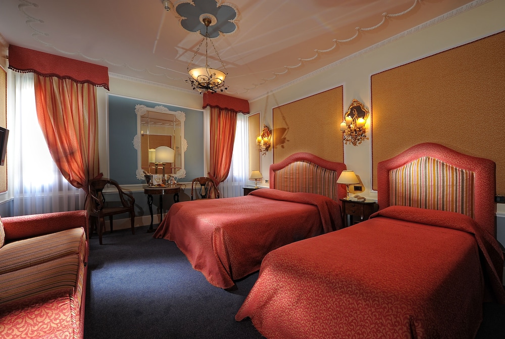 Family Quadruple Room photo 1